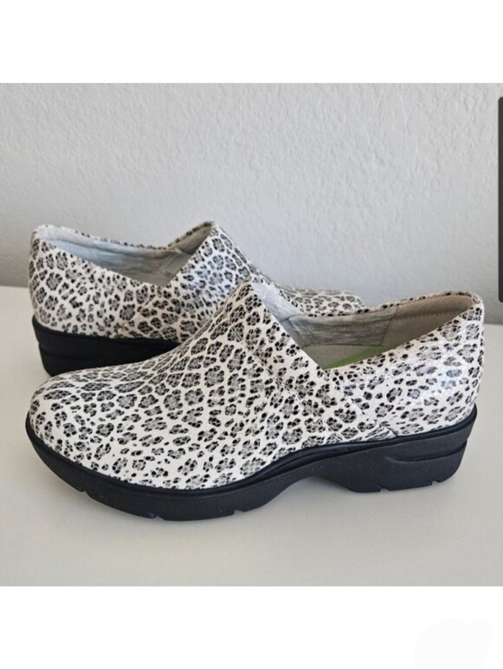 Align Indya Leather White Leopard Clog Slip On Slip Resistant Shoes Women 9